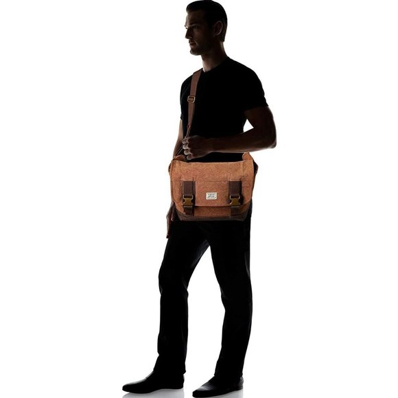 (Sold) FRYE & Co. Jackson Messenger Bag NWT Unisex - Picture 4 of 12